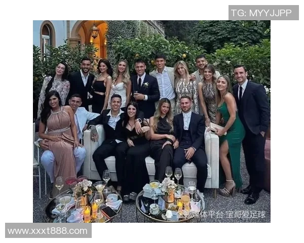 足球明星成婚之际 星伴郎风采尽显引领潮流